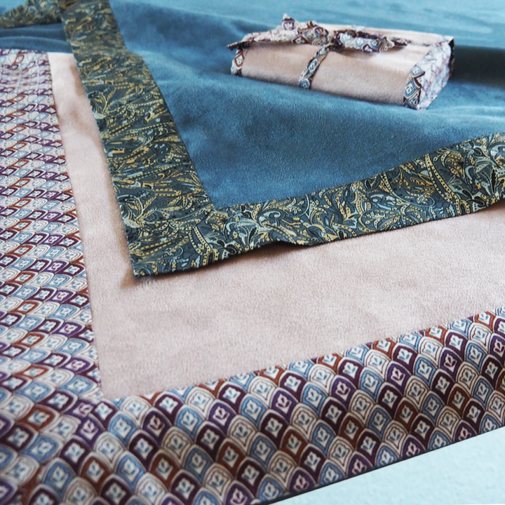 Designer, individually-made bridge cloths - golfprizes